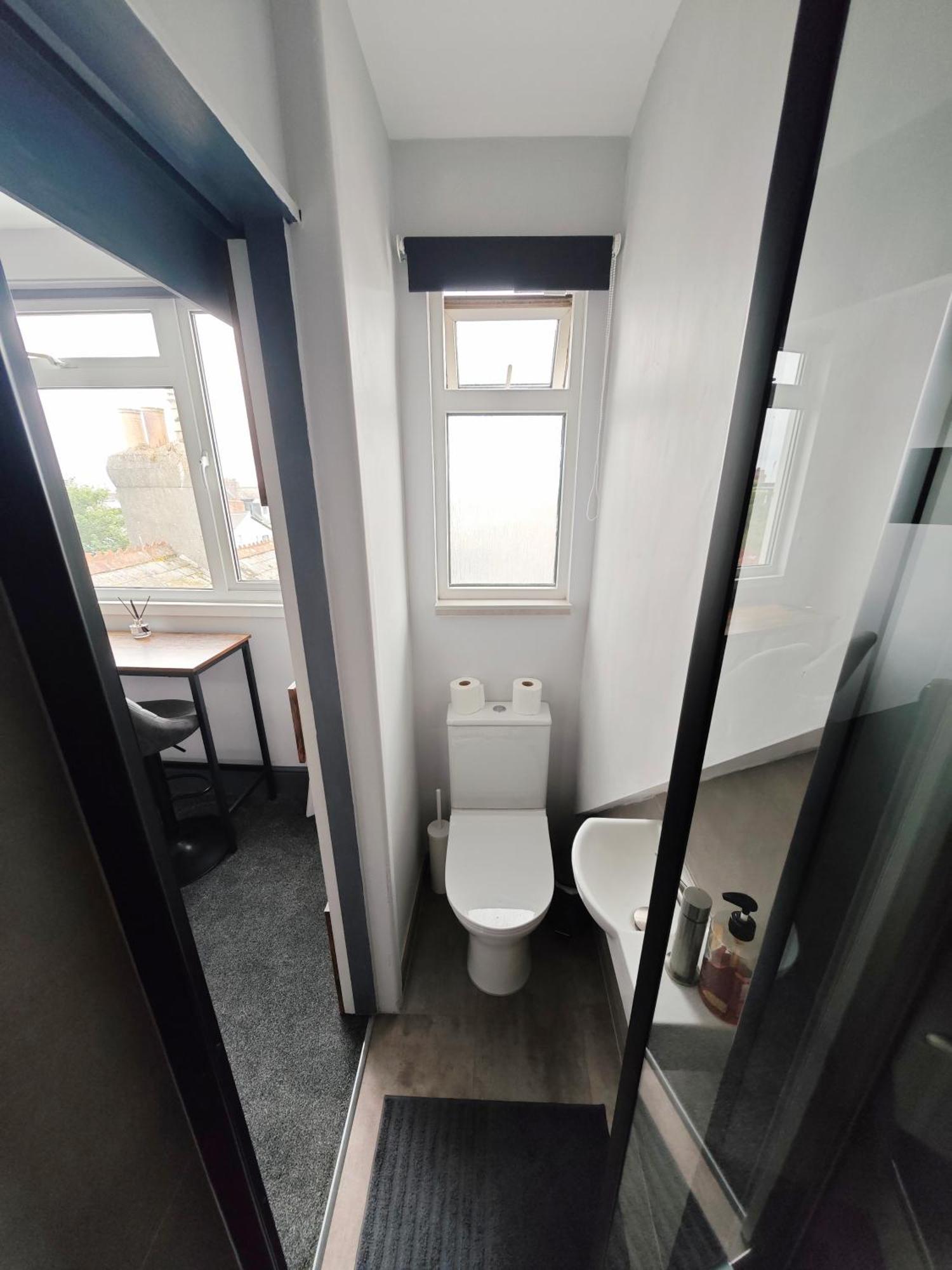 Styles & White Stays - Central Newquay Ньюки Экстерьер фото
